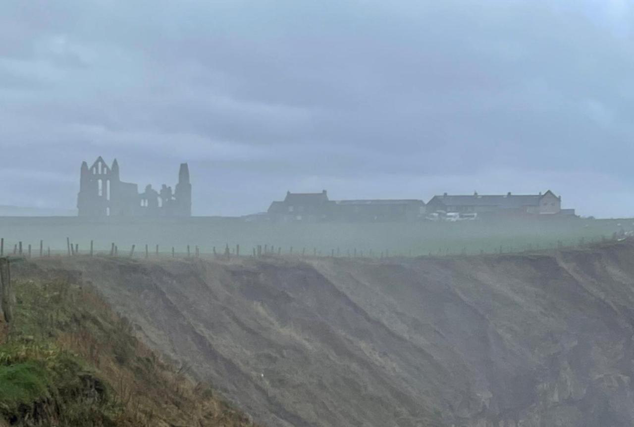Robin Hood'S Bay Coastguard'S Cottage With A View 外观 照片